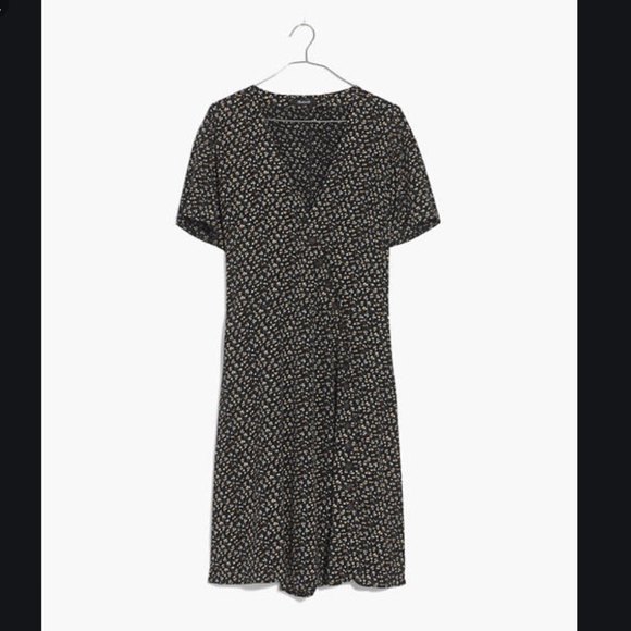 Madewell Button-Wrap Dress in Playground Posies - Picture 7 of 7